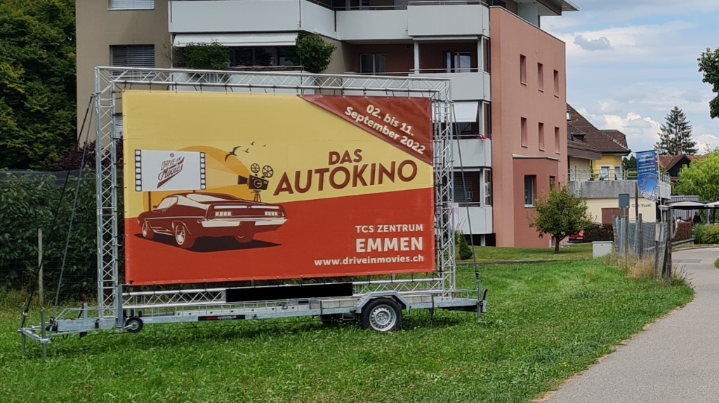 Werbeplakat für das TCS Autokino in Emmen